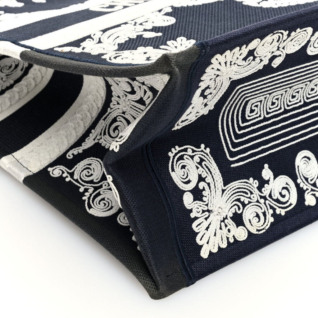 ディオール キャンバス 刺繍 コルネリー ブックトート ブルー ホワイト (代金引換)