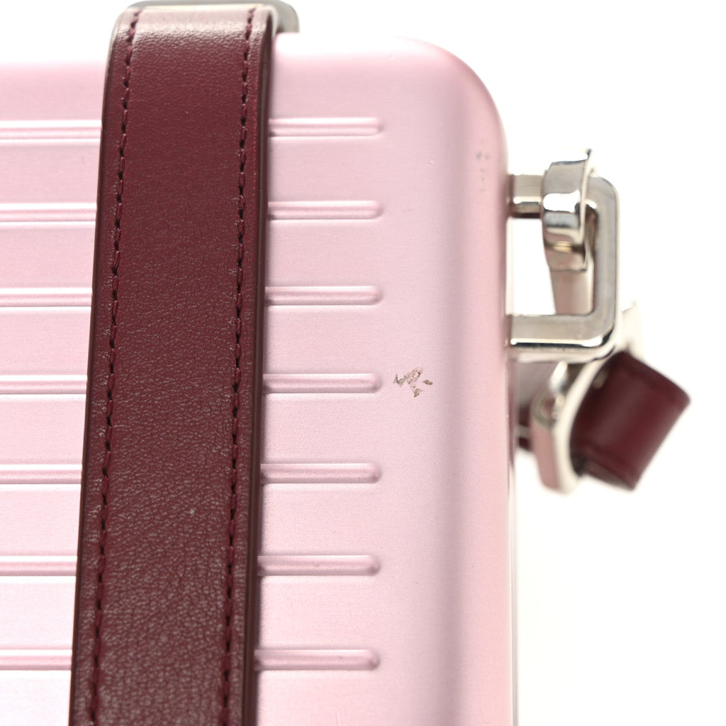 ディオール X RIMOWA アルミニウム パーソナル クラッチ オン ストラップ ローズ (代金引換)