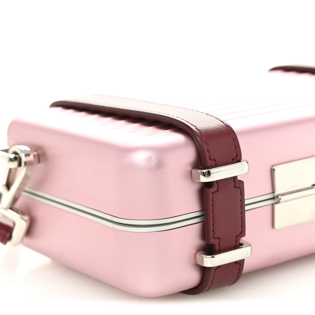 ディオール X RIMOWA アルミニウム パーソナル クラッチ オン ストラップ ローズ (代金引換)