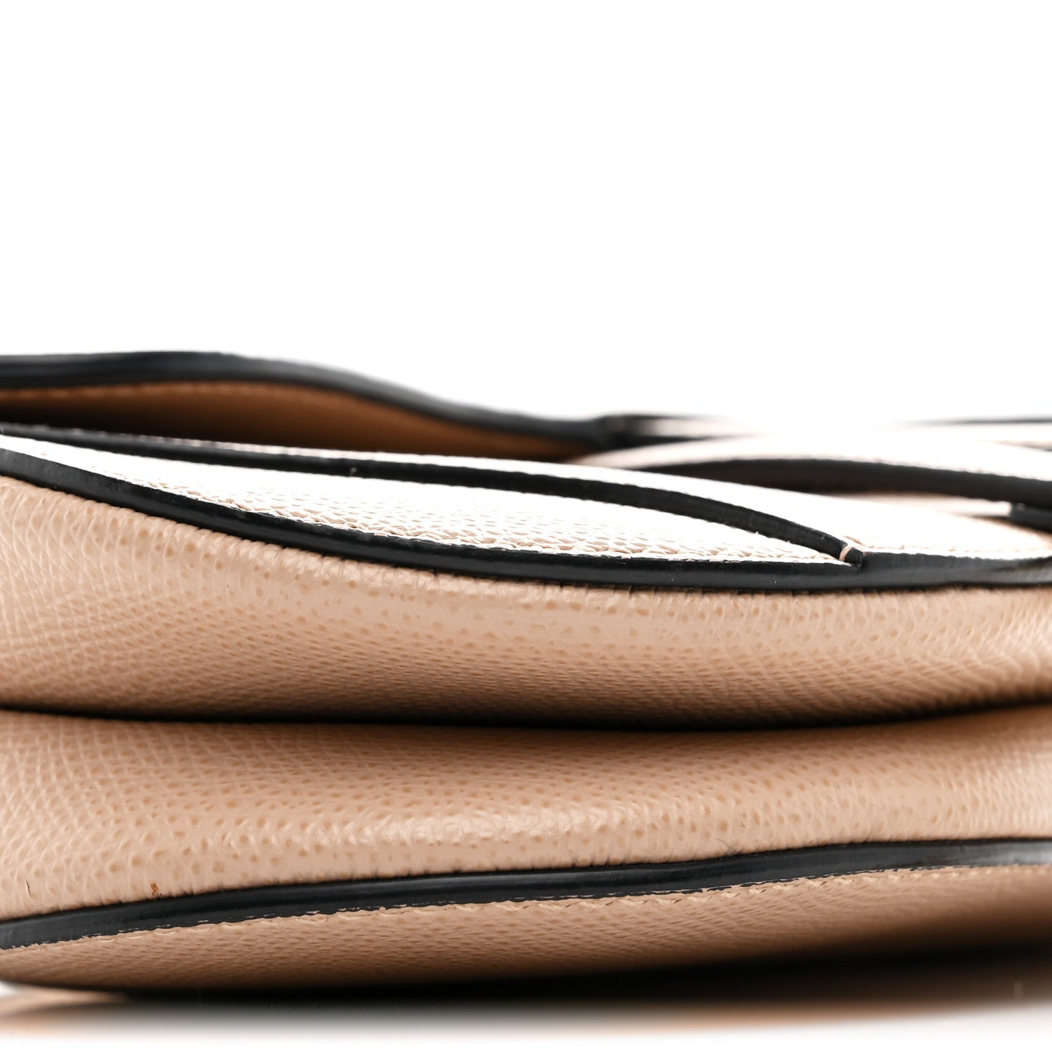 ディオール グレインド カーフスキン ミニ サドル バッグ ファール (代金引換)
